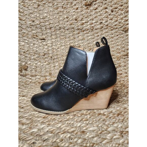 DV by Dolce Vita Womens Shoes Geneva Boots Size 11 Black Ankle Bootie Chic New - Picture 1 of 10